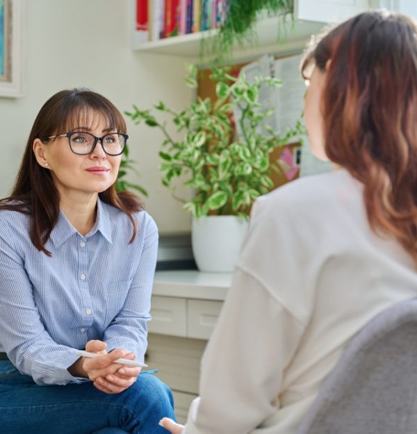Female,Psychologist,,Counselor,Working,With,Young,Woman,,Therapy,In,Office Female,Psychologist,,Counselor,Working,With,Young,Woman,,Therapy,In,Office